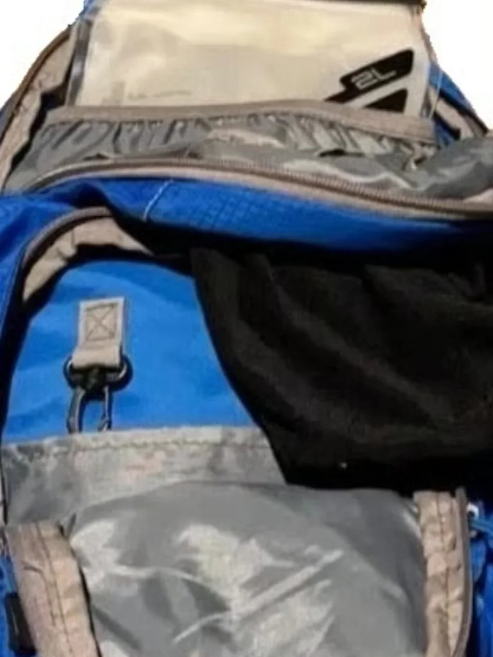 High Sierra 16 Blue Hydration Pack Hiking Backpack Daypack